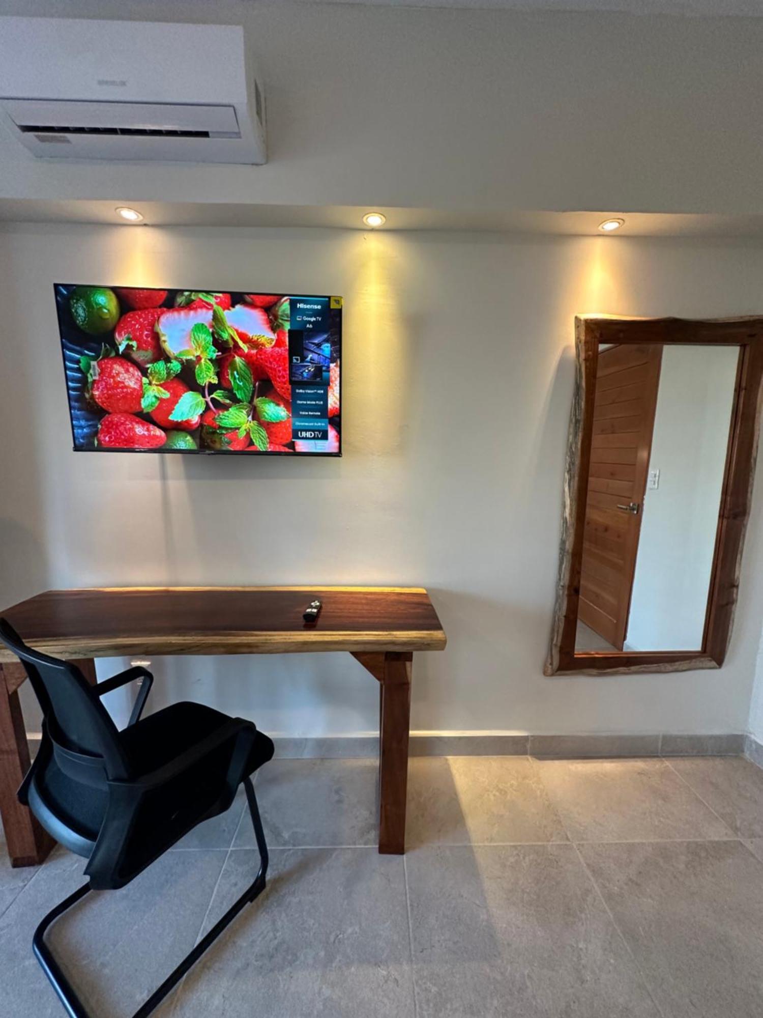 מאהאהואל Oneiro Suites With Sea View מראה חיצוני תמונה